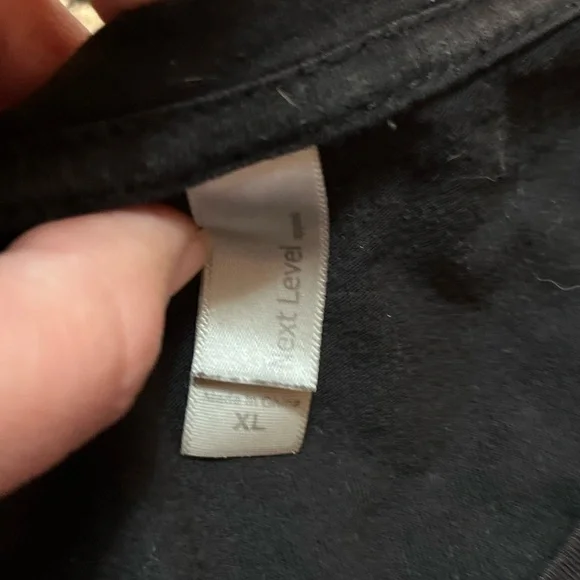 Women's T-Shirt from Frankie's in Las Vegas - Picture 4 of 4